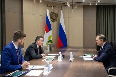 Дмитрий Патрушев провел встречу с председателем Общественного совета при Минсельхозе Андреем Бодиным
