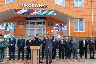 В селе Раевский Альшеевского района Башкирии по программе КРСТ открылась новая школа на 375 мест