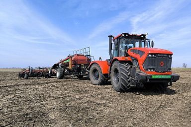 Более 90 единиц сельхозтехники приобрели аграрии ДНР в лизинг с начала года