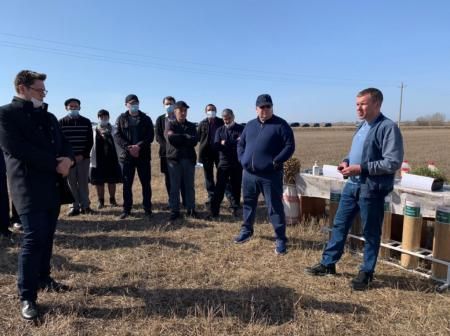 Глава Минсельхозпрода Татарстана ознакомился с ходом весенне-полевых работ в нескольких районах республики