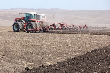 В Краснодарском крае обсудили ход подготовки к весенним полевым работам в ЮФО