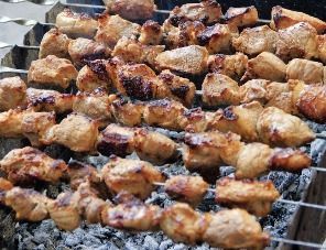 В июне продажи мяса для шашлыка в Тюменской области упали на 40%