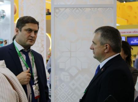На стенде Башкортостана обсудили перспективы сотрудничества с Минсельхозом Республики Беларусь