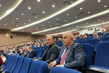 На X съезде сельскохозяйственных кооперативов Республику Дагестан представлял первый заместитель министра сельского хозяйства и продовольствия РД Шарип Шарипов