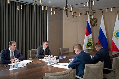 Дмитрий Патрушев обсудил перспективы развития АПК Саратовской области с врио главы региона Романом Бусаргиным