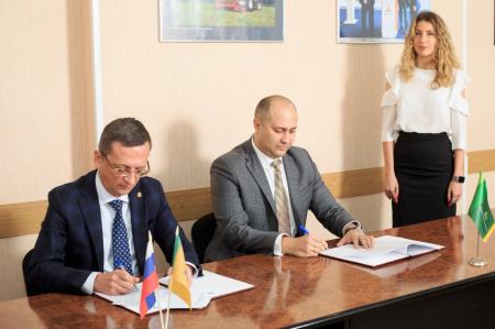 Министерство сельского хозяйства Пензенской области и АО СК «РСХБ-Страхование» заключили соглашение о взаимодействии и сотрудничестве