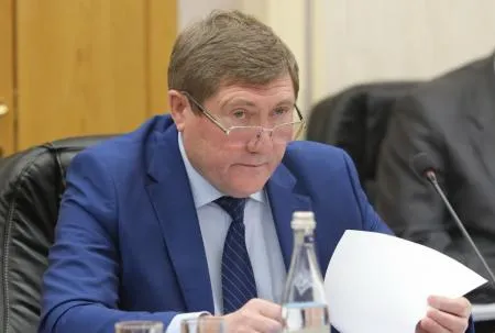 Министр сельского хозяйства Нижегородской области Николай Денисов провел прямую линию с гражданами по вопросам АПК